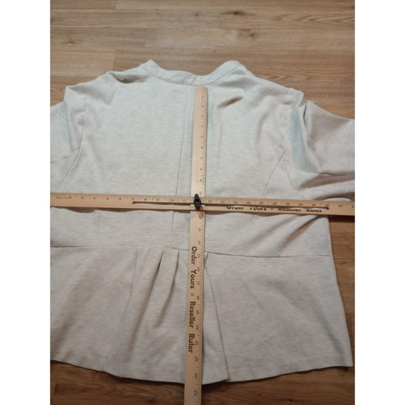 Torrid Blazer Jacket Womens Sz 4 Plus Open Front Gray Cut Away Unlined Button * - Picture 6 of 11